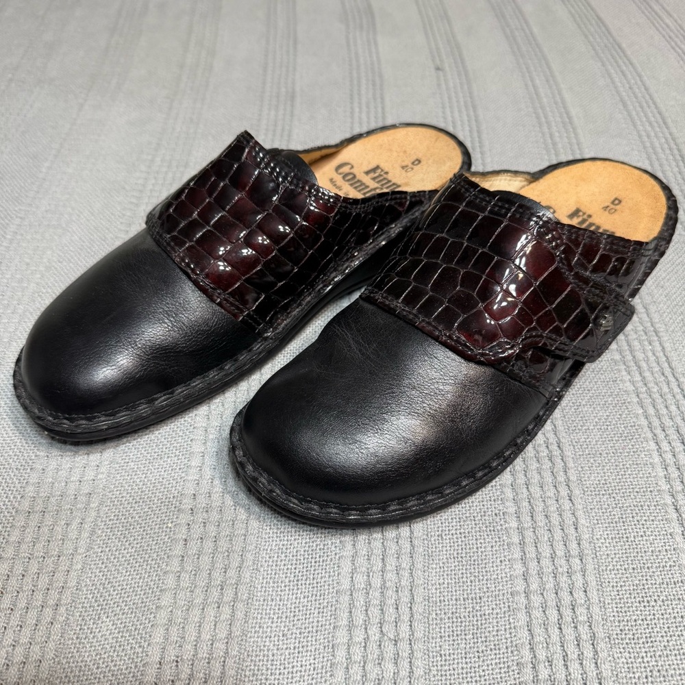 finn comfort aussee women size 40 D black leather slip on comfort clogs mule